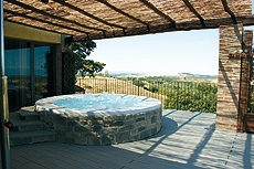 Castellare di Tonda:  Gehft Castellare