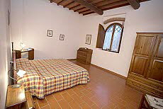 Castellare di Tonda:  Gehft Castellare